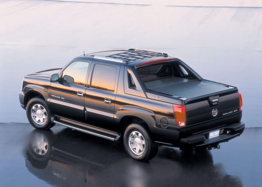  Cadillac Escalade EXT 2002 года  (фото 2 из 39)